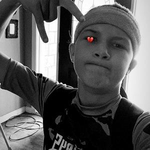 Meet your Posher, Ethan